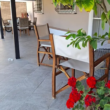 Ermones Little House Apartment