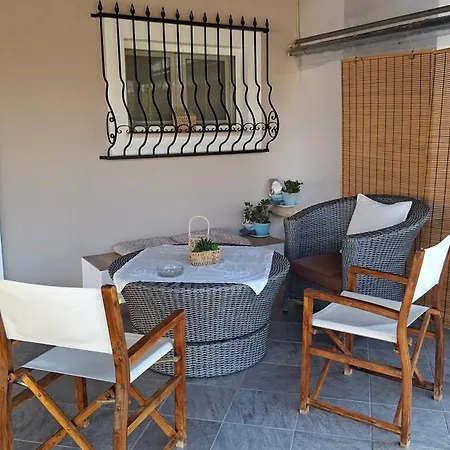 Ermones Little House Apartment *